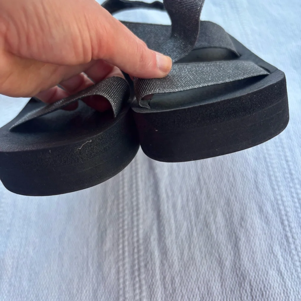 Yellow Box Bunkie sandals size 6.5 - Picture 3 of 12